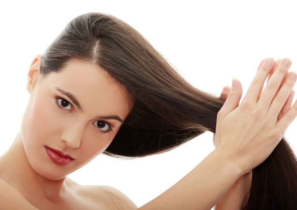 4 أسباب رئيسية لتساقط الشعر... إنتبهي منها