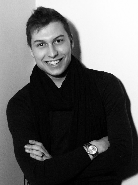 المصمم Paul Vasileff 