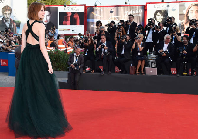 بالصور، إليك فساتين المشاهير في مهرجان البندقية السينمائي