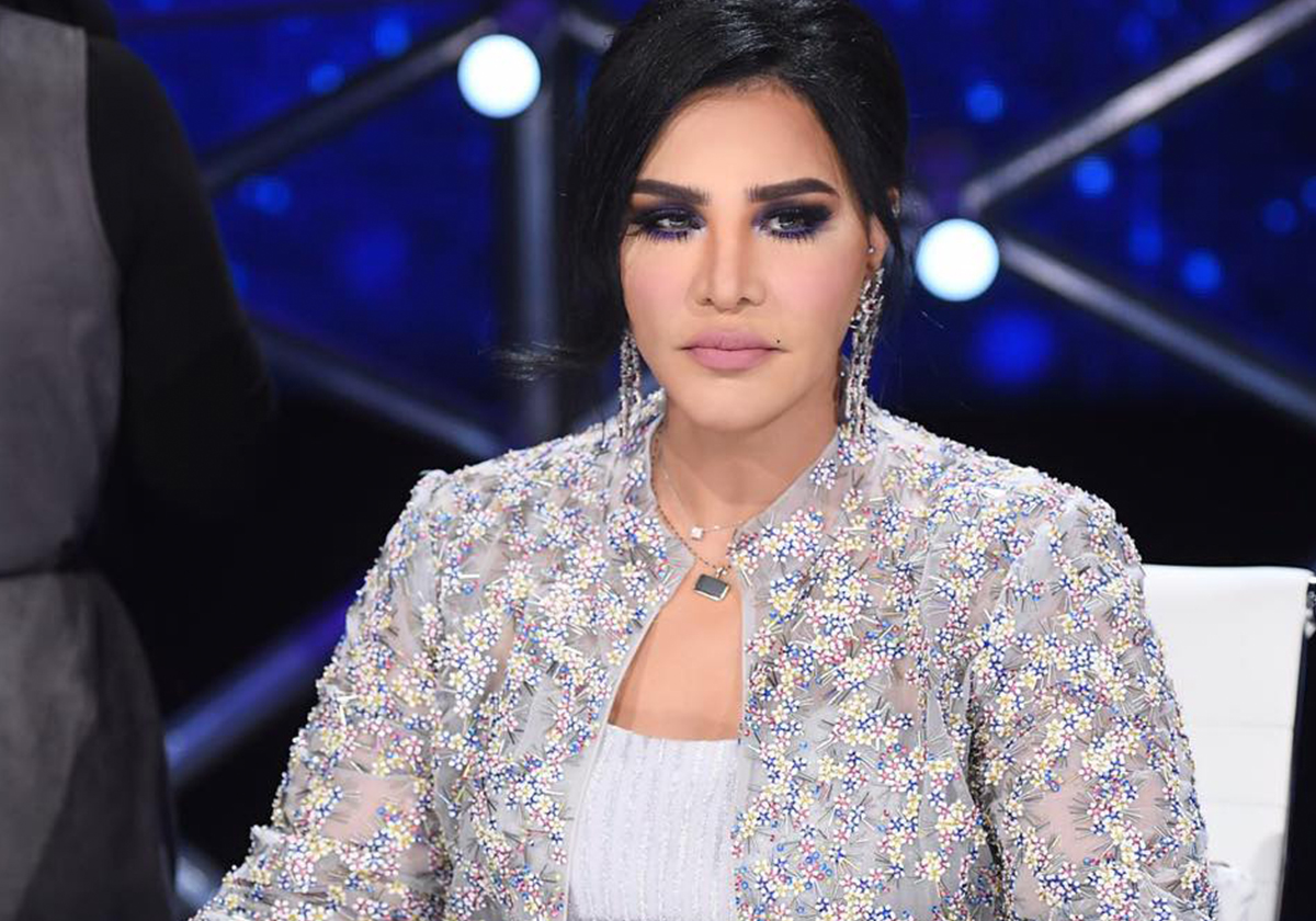 كيف ظهرت أحلام على غلاف ألبومها منذ 22 عاماً؟