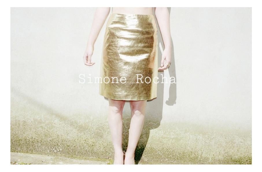 كل ما تحتاجينه من معلومات وأخبار وصور ومراجع عن Simone Rocha