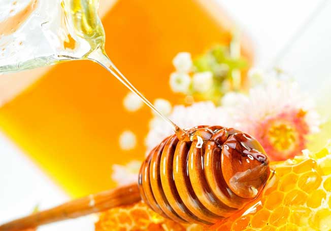 علاجات طبيعية بالعسل 