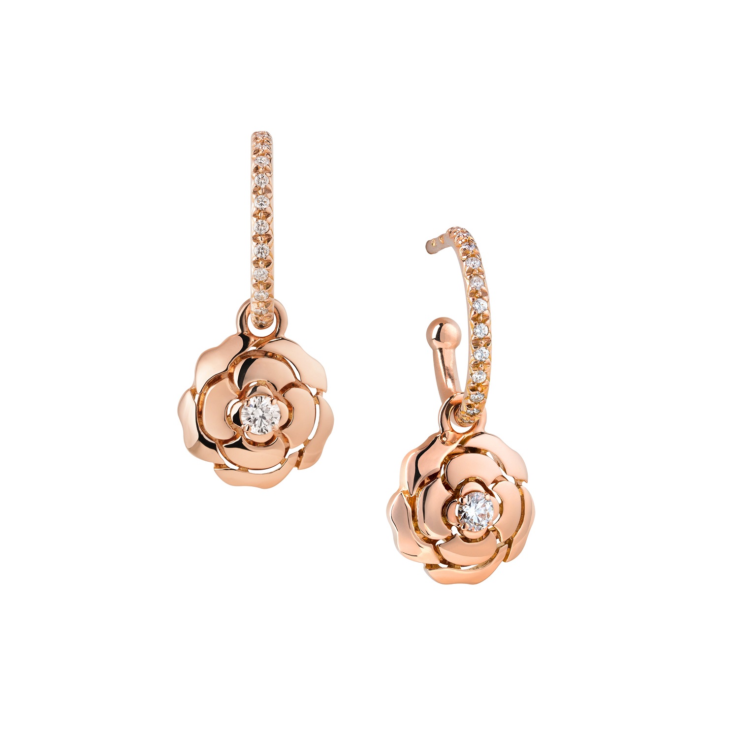 تالقي هذا الموسم باجمل اقراط CHANEL من مجموعة Camelia