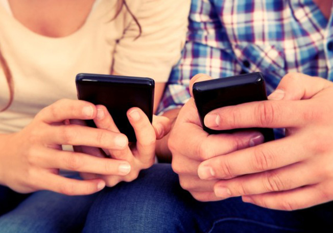 تحديث جديد من "فيسبوك" يحول دون ألم الانفصال!