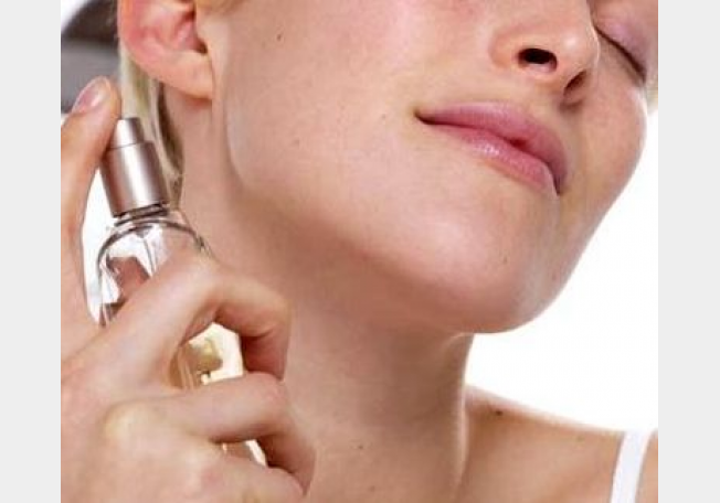 كيف تجعلين عطرك يدوم؟
