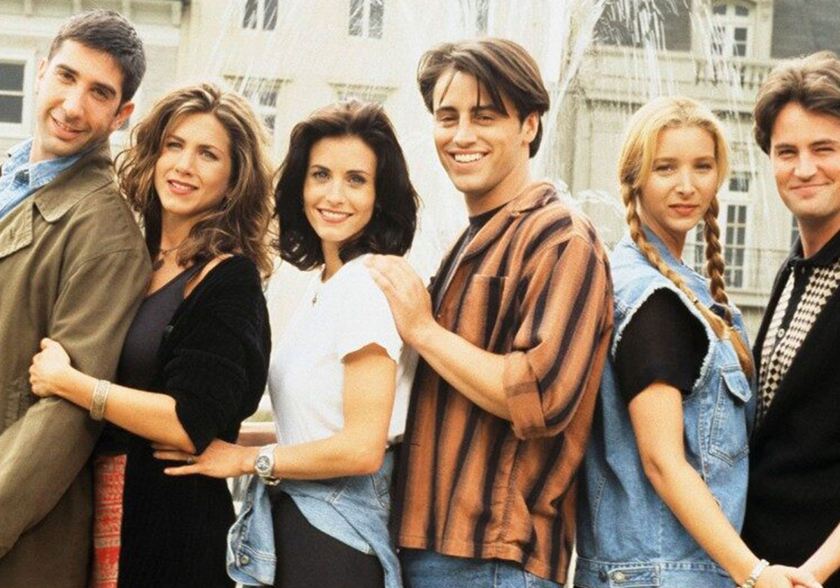 صور نجمات مسلسل Friends بعد 25 عاماً: آثار الشيخوخة لم تؤثّر على جمالهنّ!