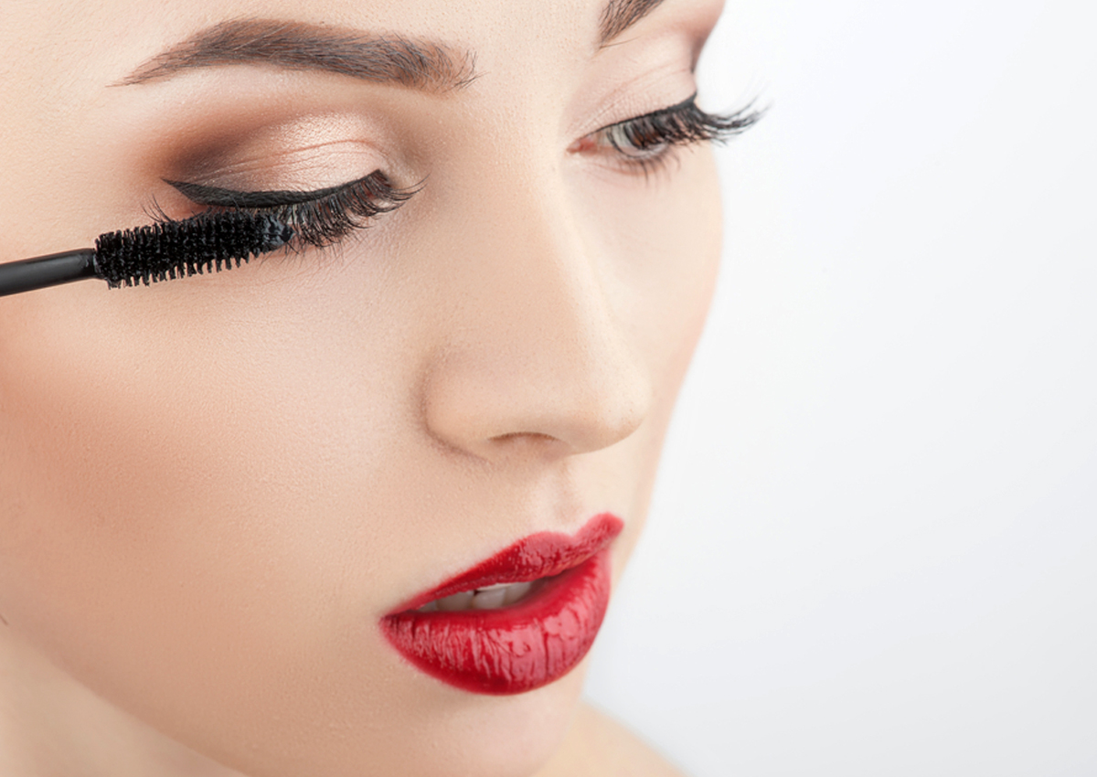 خطوات مكياج تفسد رموشك