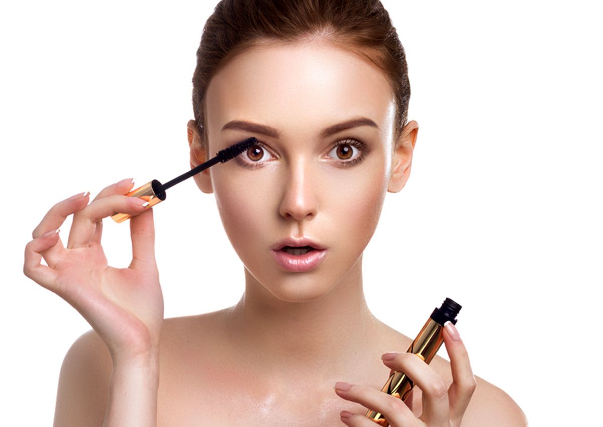 استعمالات غير متوقعة للماسكارا ستُسهّل حياتك... إستفيدي منها