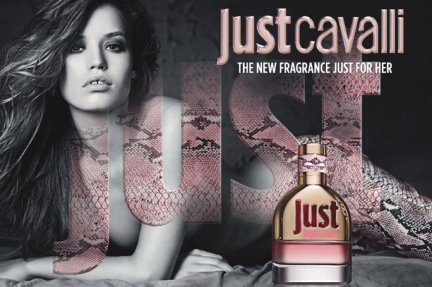 جورجيا ماي جاغير في عطر Just Cavalli 
