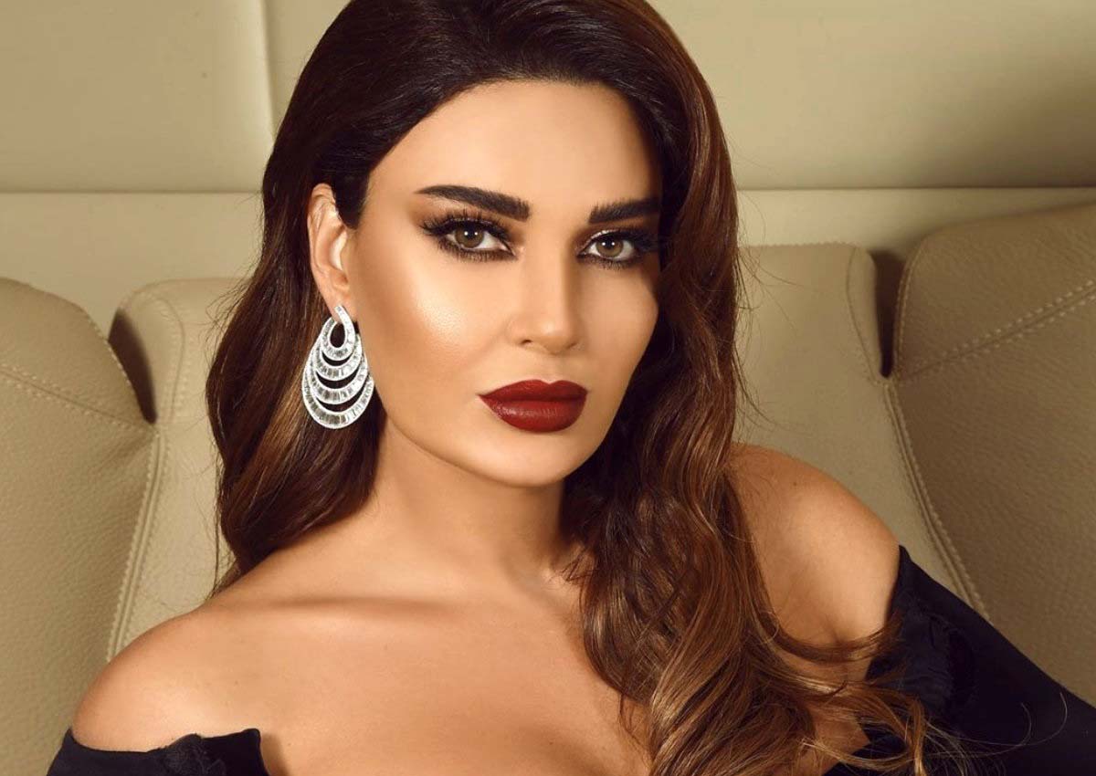 5 لوكات مكياج من النجمات لمناسباتك الفخمة