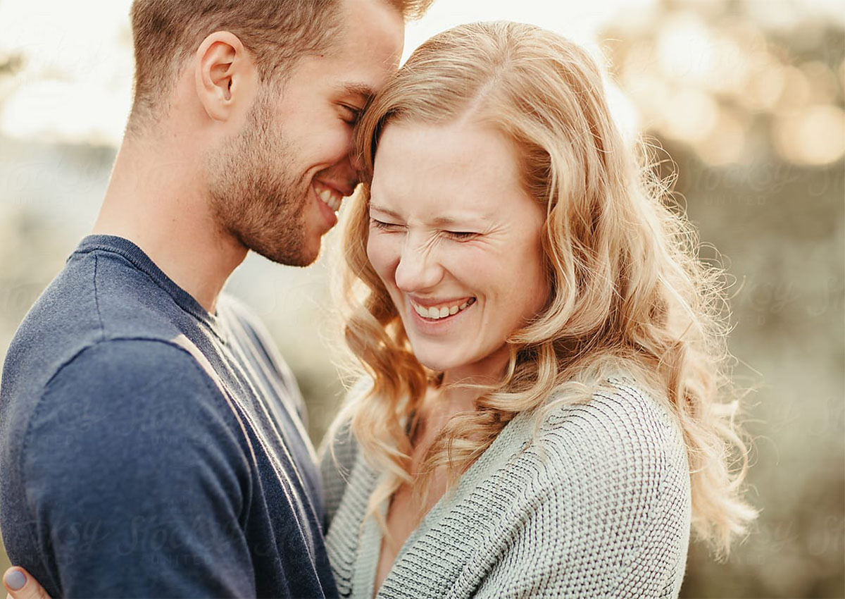 كيف تجعلين رجل برج العذراء يحبك بجنون