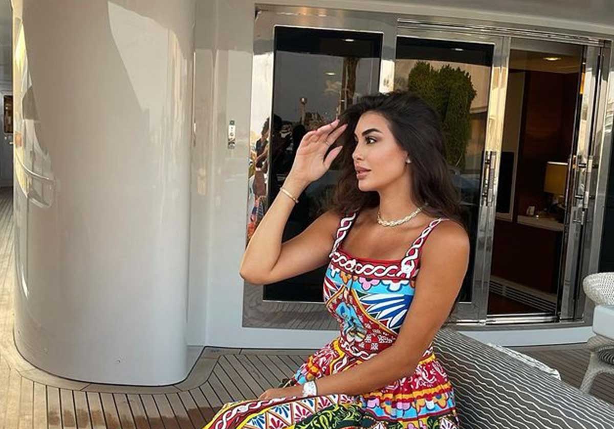 صيحات موضة في اطلالة ياسمين صبري الجديدة