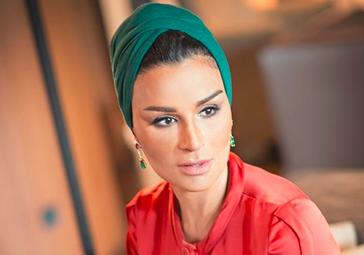 حيلة ماكياج واحدة تمنح خدود الشيخة موزه تأثير حقن البوتوكس!