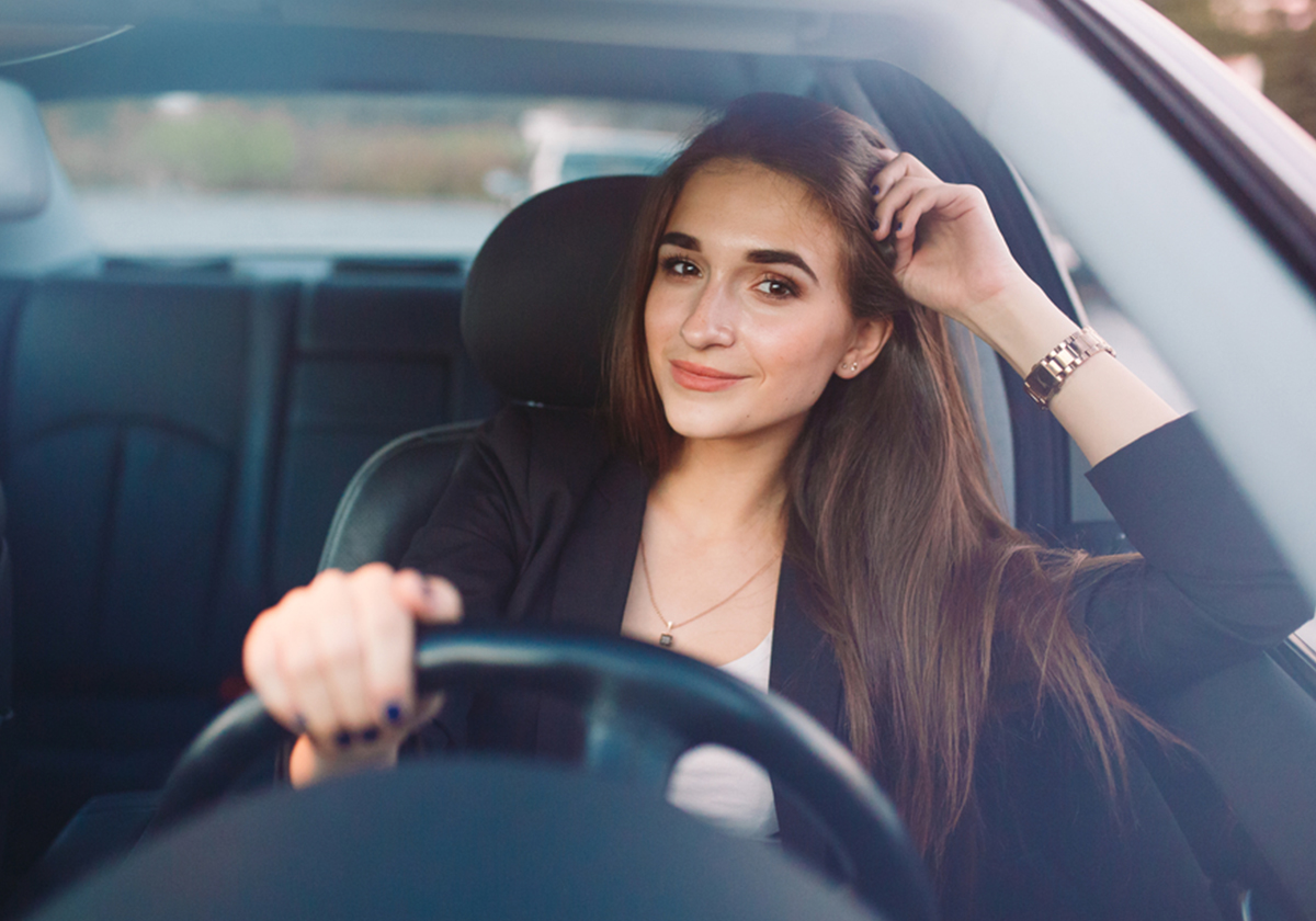 اكسسوارات سيارات نسائية لكل امراة تعشق الفخامة