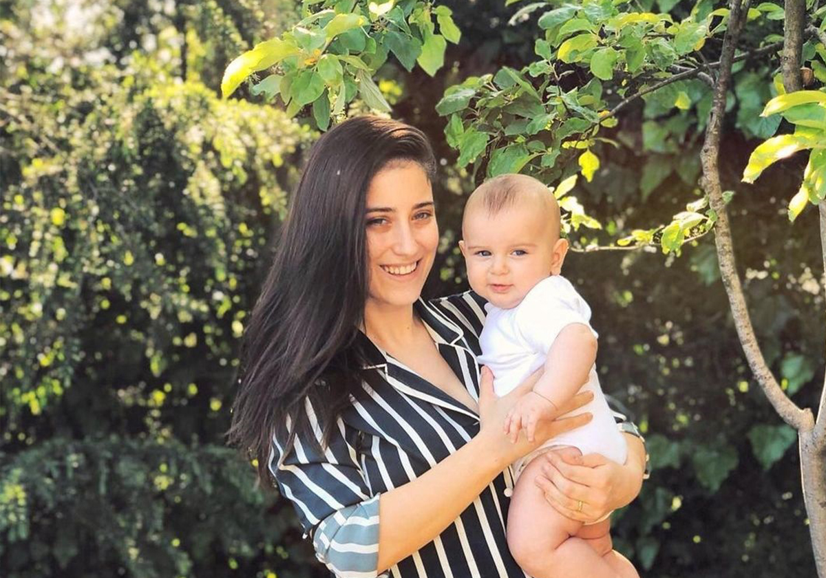 مقارنة هازال كايا وابنها بشخصيات كرتونية
