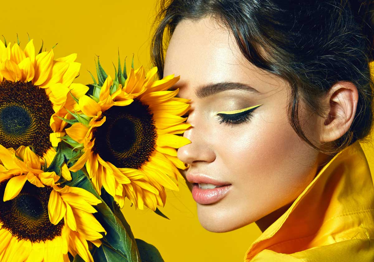 اشياء تساعد برسم ايلاينر مجنح مثالي في دقيقة
