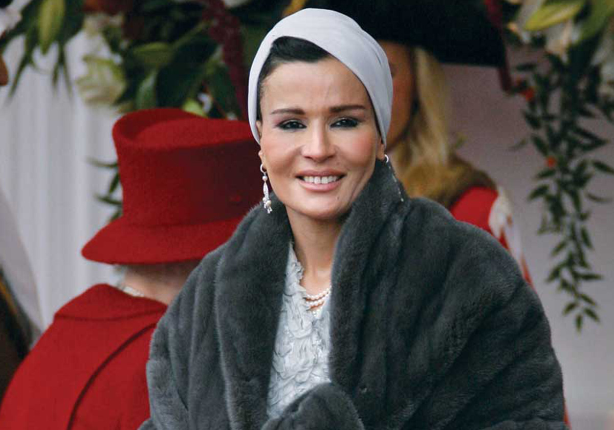 الشيخة موزة تنفق الملايين على جمالها
