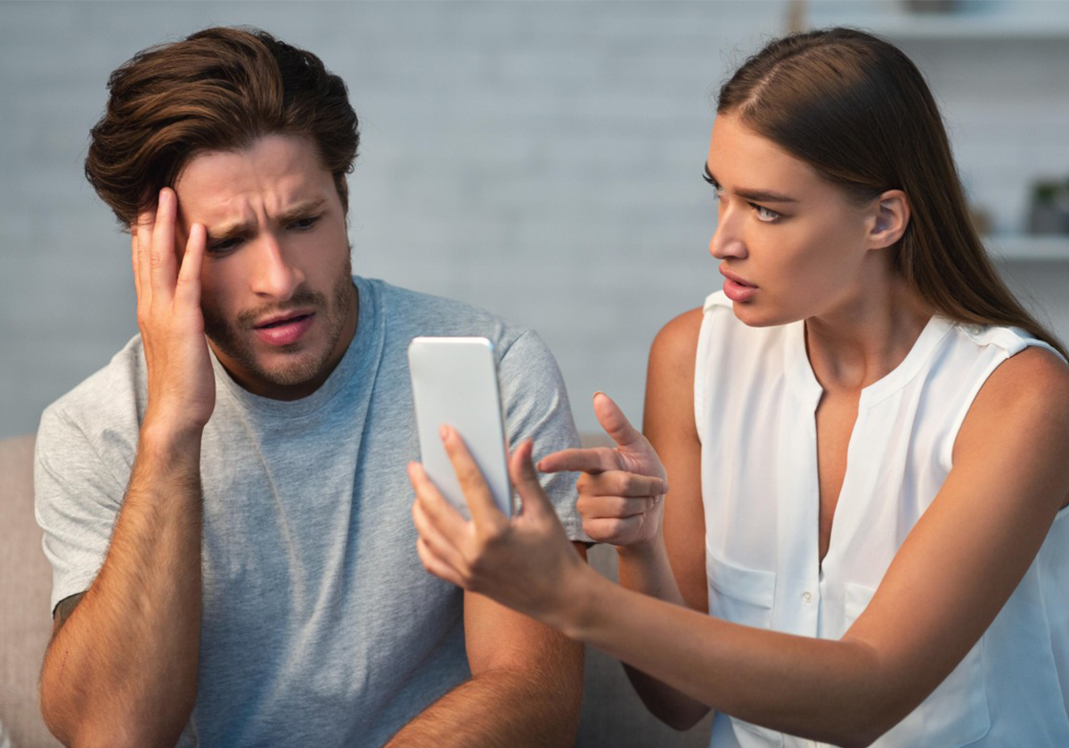 تصرفات تقومين بها تدفع الشريك الى خيانتك