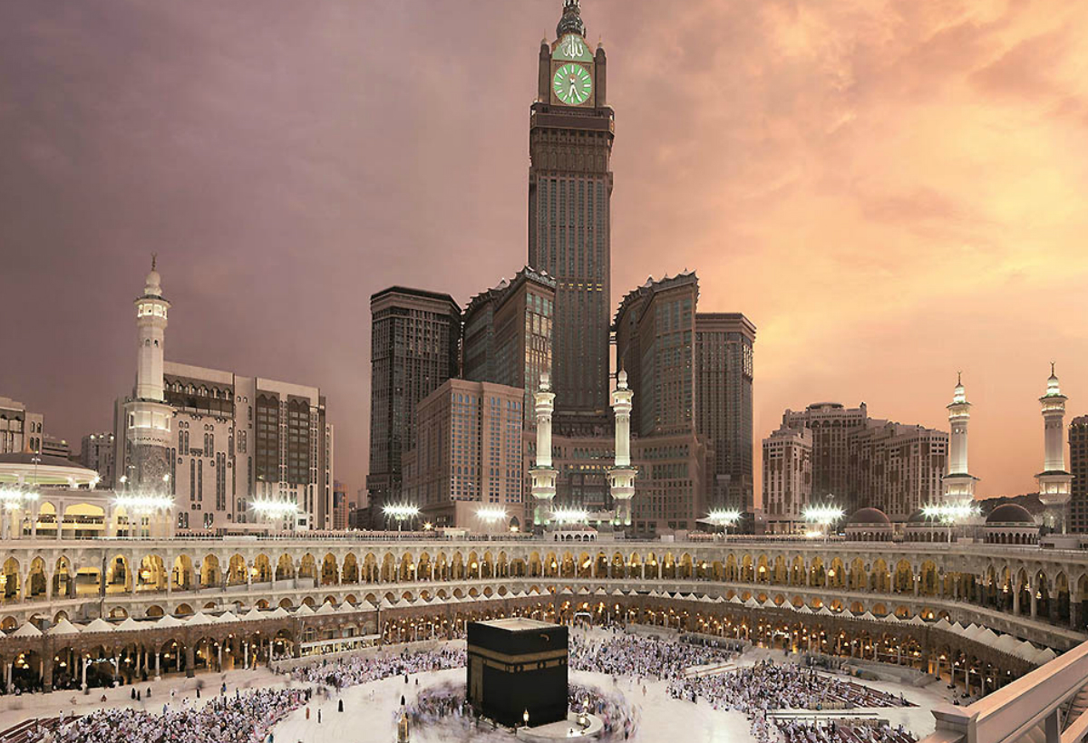 حظر التجول على مدى 24 ساعة في كل من مكة والمدينة 
