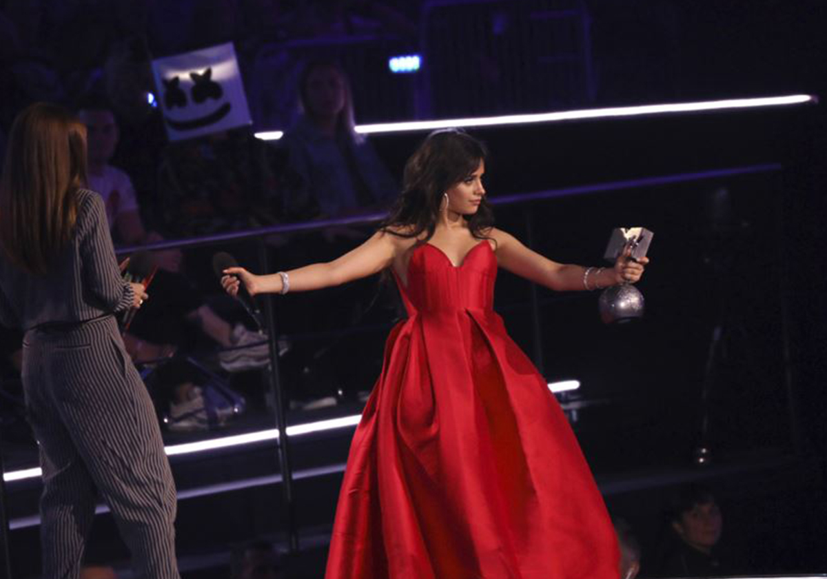 اكتشفي ابرز اطلالات النجمات في حفل MTV EMA Awards 2018