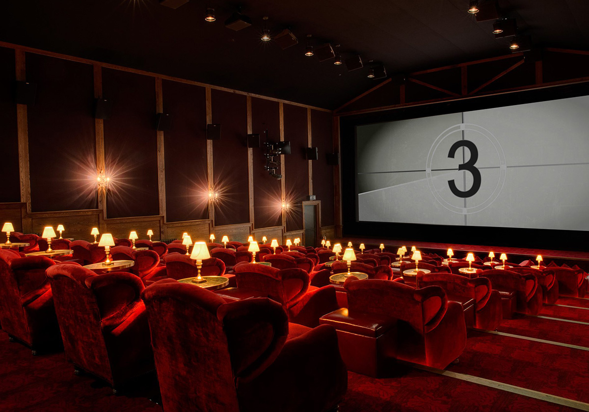 بعد أسبوعين.. افتتاح أول صالة سينما في الرياض