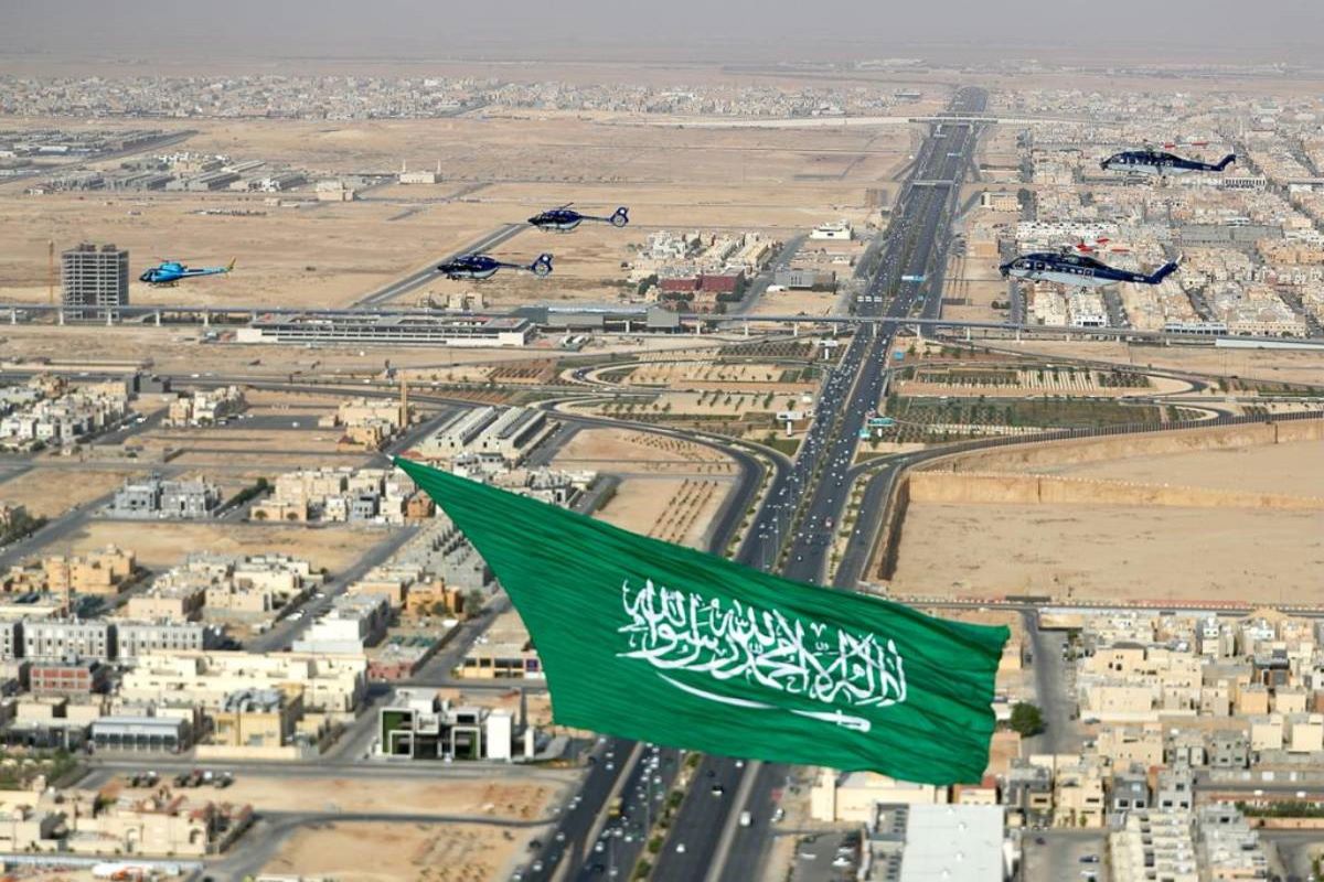 أكبر عرض جوي وبحري احتفالاً باليوم الوطني السعودي الـ91