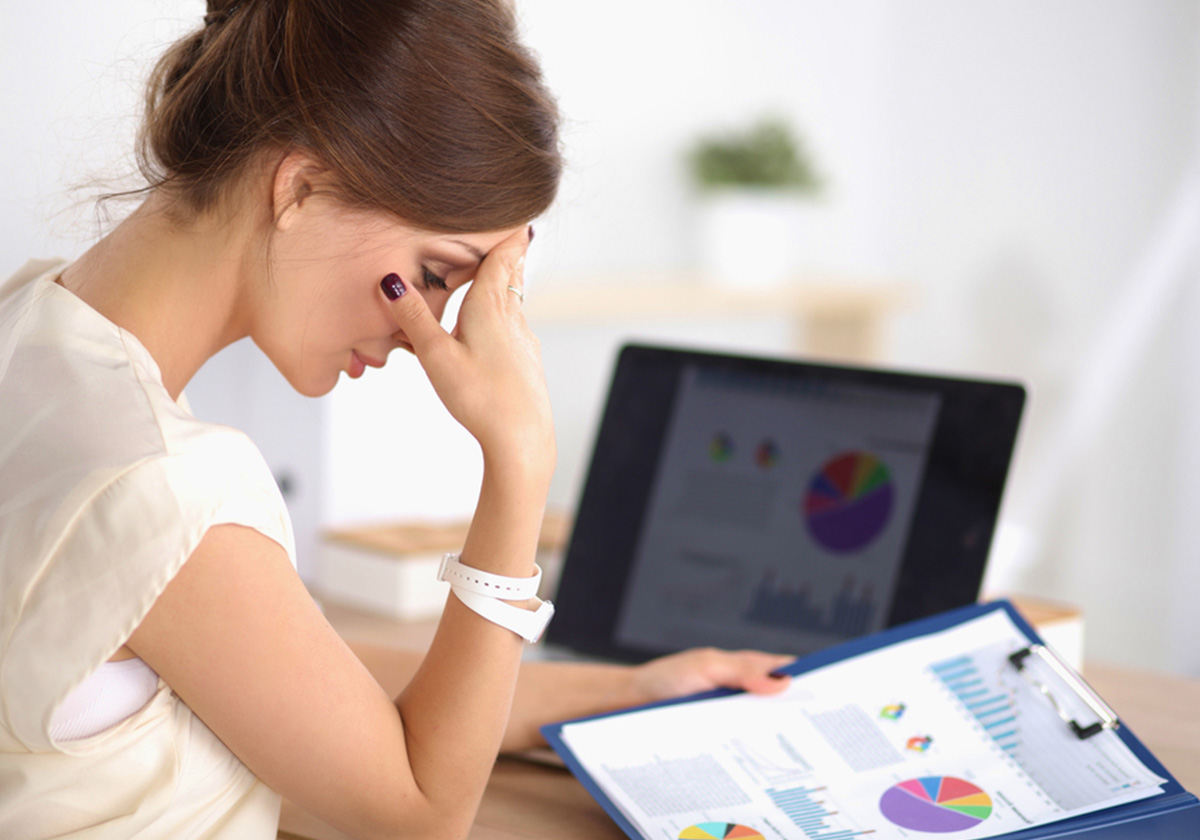 عوارض بسيطة قد تكشف عن أمراض خطيرة.. فهل تعانين منها؟