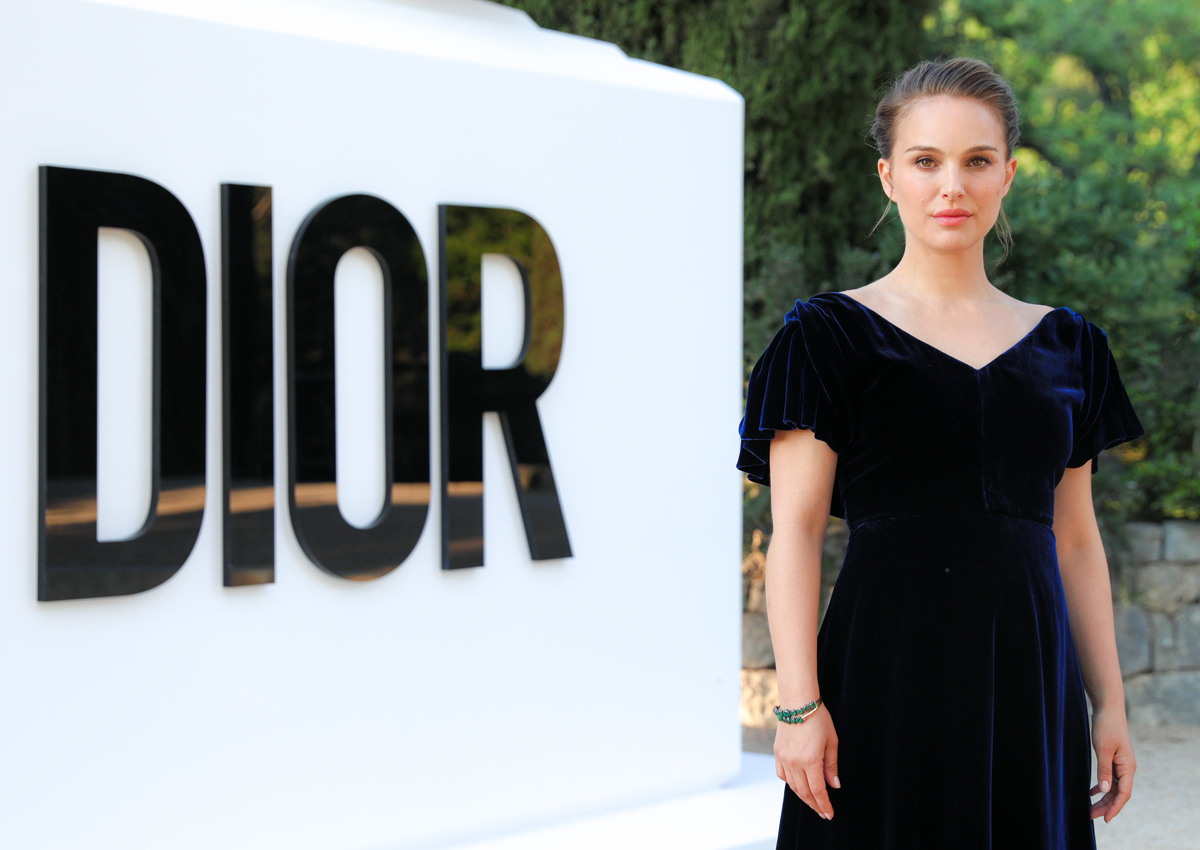 Dior تطلق عطرها الجديد بحضور ناتالي بورتمان