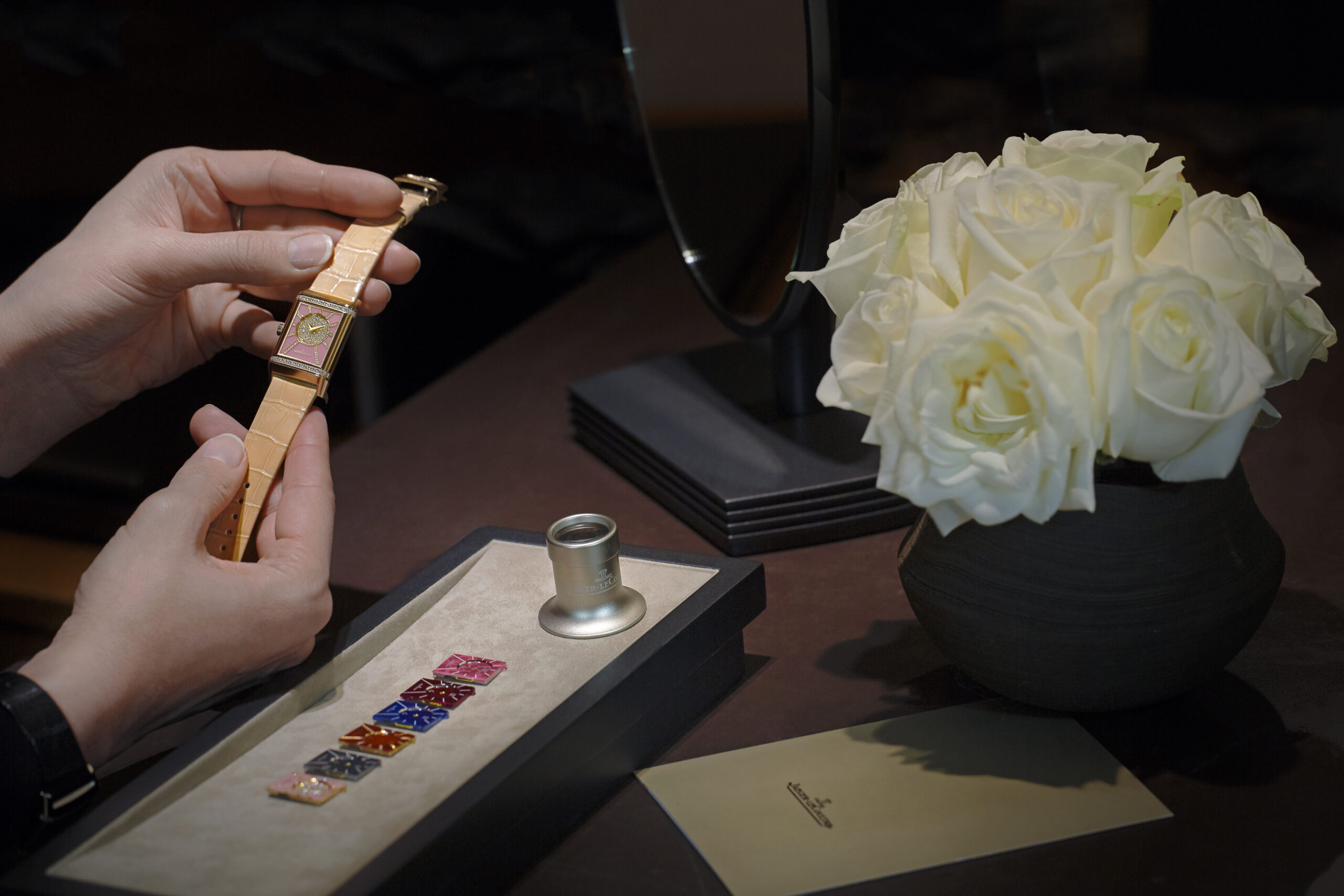 إكتشفي ساعات جيجير لوكولتر التي تم عرضها في معرض SIHH 2016