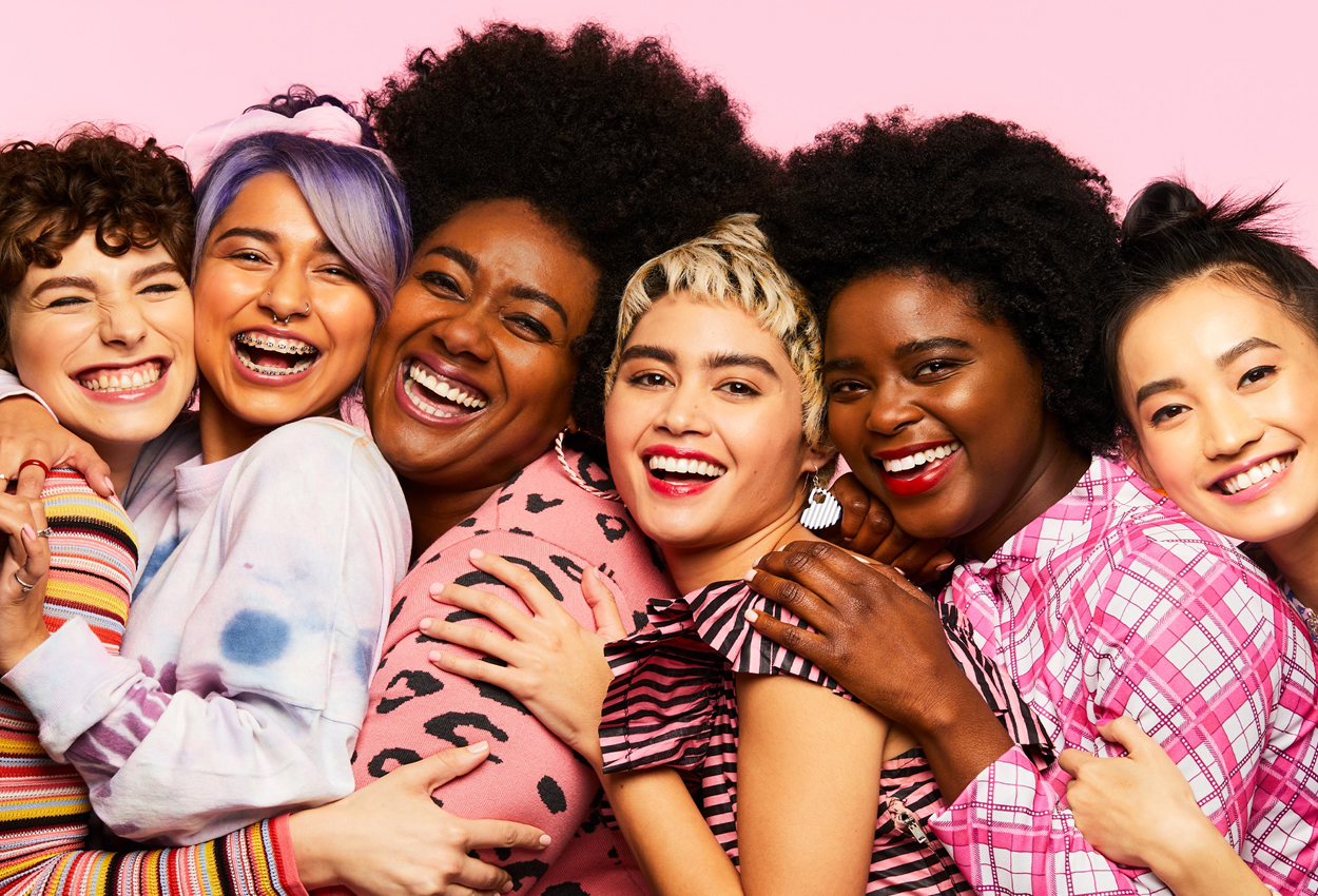 تألقي بعيون مشرقة خالية من العيوب والتشقق مع كونسيلر Boi-ing Cakeless من Benefit
