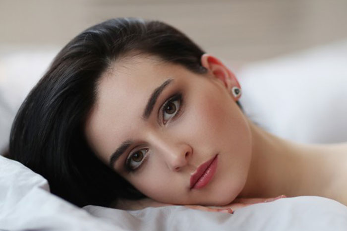 تاثير العيون الجميلة على الرجل