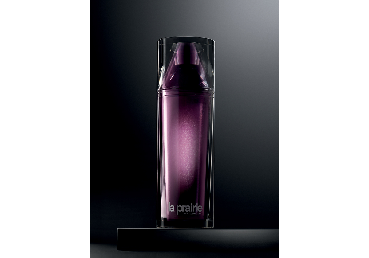 عملية استعادة الشباب تضرب جذورها عميقاً في مستحضر PLATINUM RARE CELLULAR LIFE-LOTION