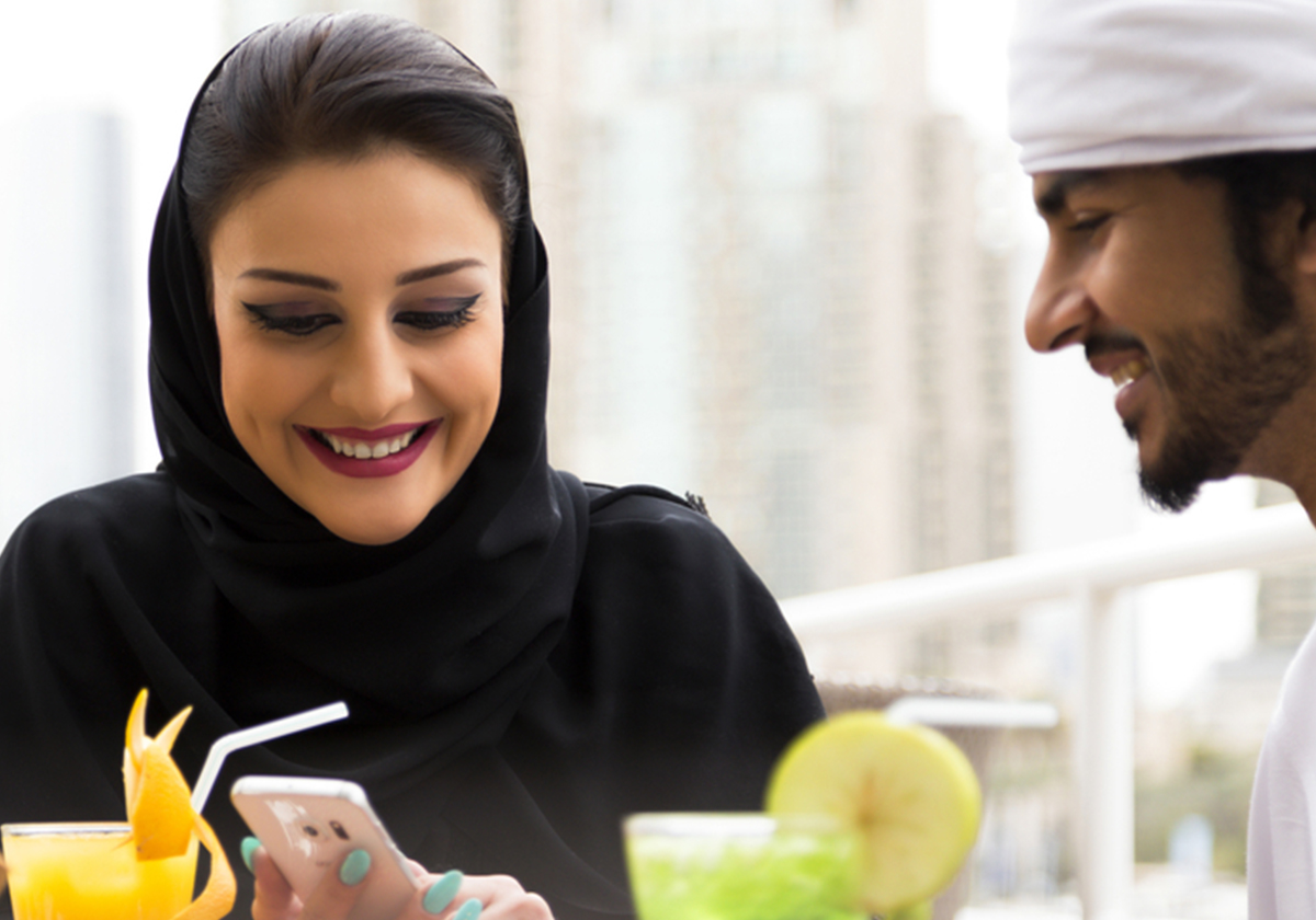 مواصفات يريدها كل رجل عربي في عروسه...فهل تملكينها؟