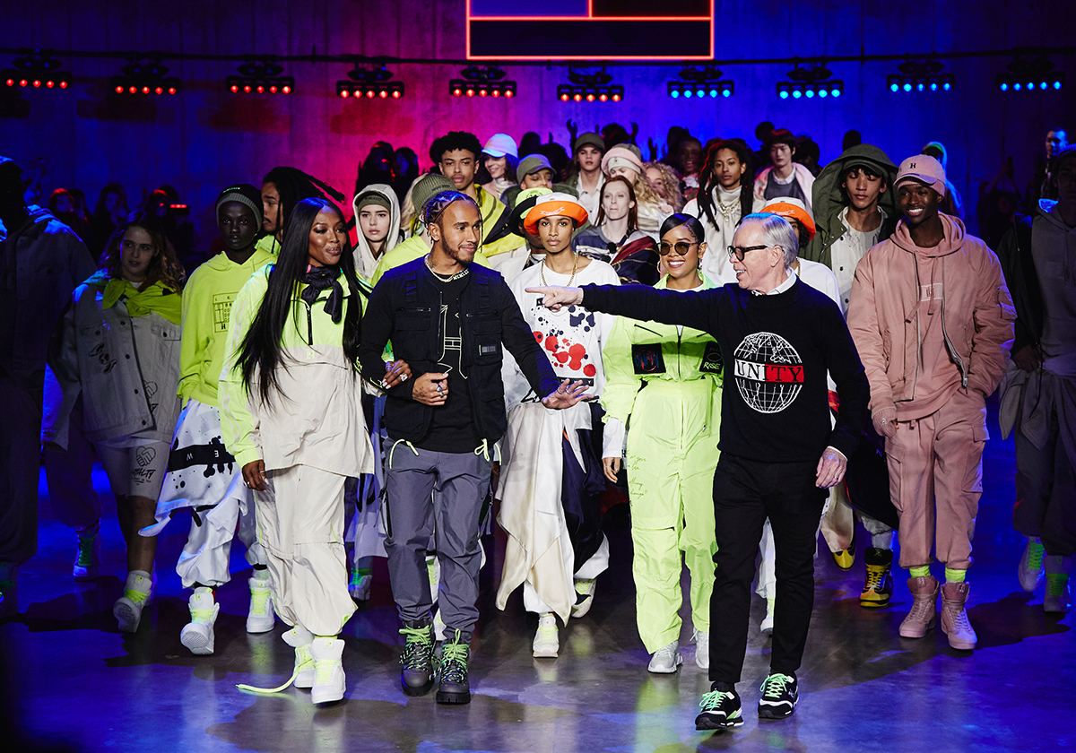 ياسمينة تنقل لك عرض TommyNow مباشرة من لندن