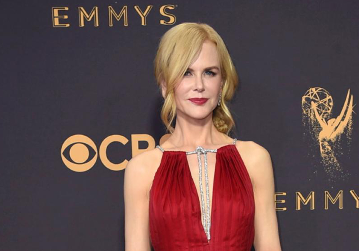 أبرز إطلالات ماكياج وشعر النجمات في حفل Emmy Awards 2017