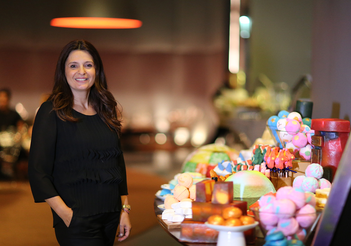 ياسمينة تلتقي مديرة ماركة Lush في بيروت لينا تنّير فوّاز
