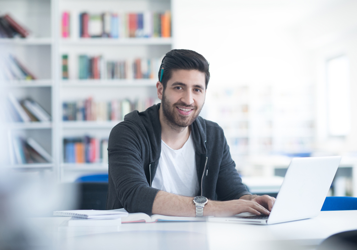 لماذا ترتبط الأجنبيات برجال عرب؟