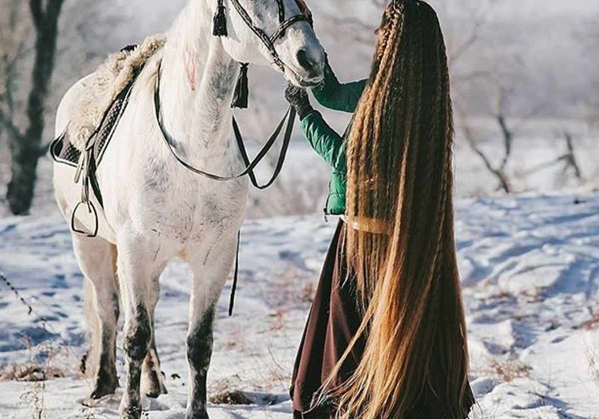امتنعت عن قص شعرها 13 سنة متواصلة... اليوم هي نجمة الانستقرام!