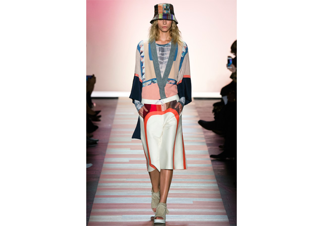 اكتشفي ازياء BCBG  لصيف 2016 من نيويورك