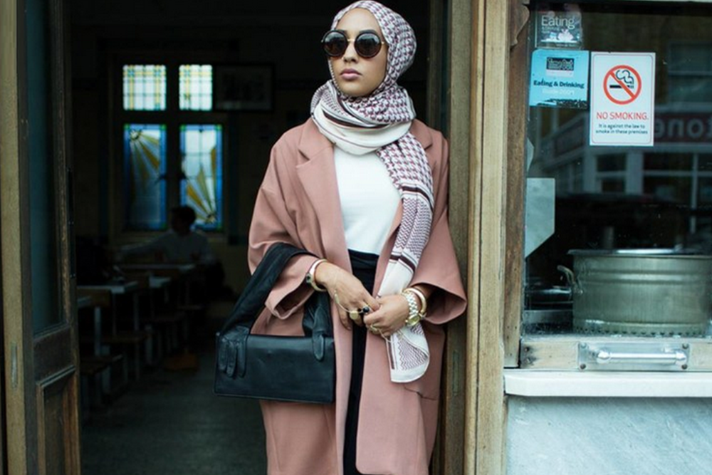 الحجاب ضمن مجموعة H&M للبنات