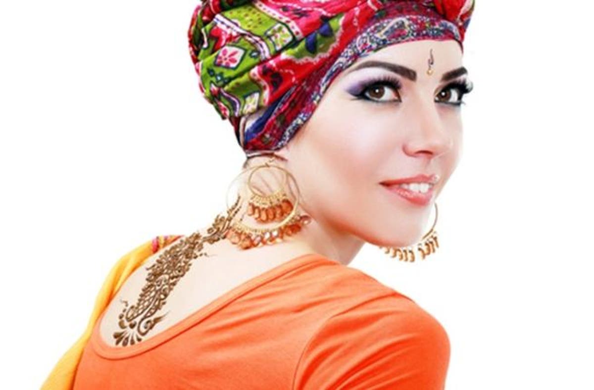 كيف ازيل الحناء من الوجه