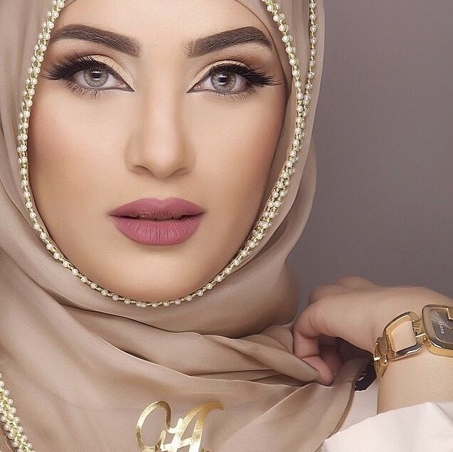 تعليم المكياج للمبتدئين خطوة بخطوة