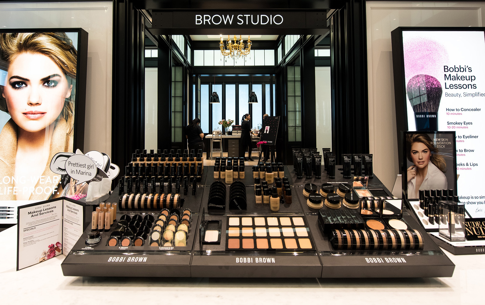 Bobbi Brown تطلق Brow Studio في مارينا مول في دبي