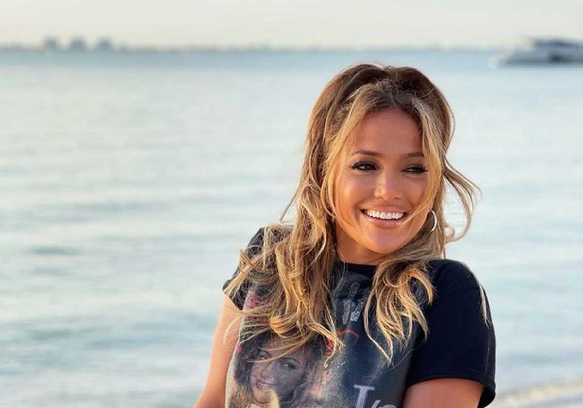 مشاهير واثرياء عالميين عاشوا طفولة فقيرة