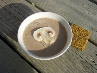 شوربة كريمة الفطر لإفطار سليم
