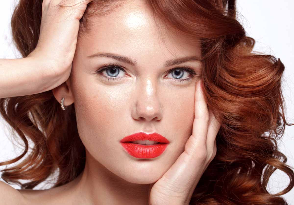 إحصلي على لون أحمر لشعرك بواسطة عصير طبيعي ومن دون أي صبغة!
