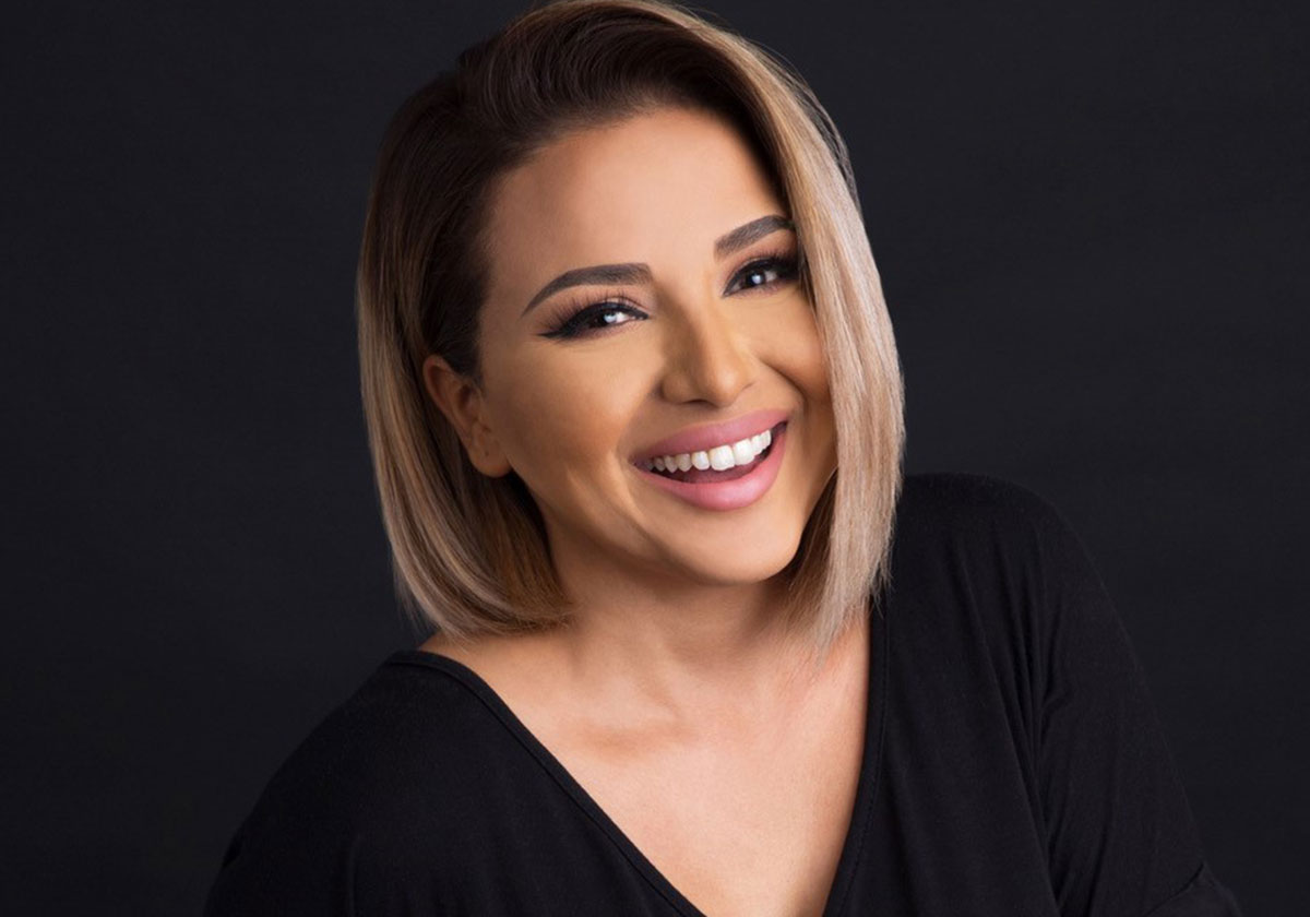 لقاءُ مميّز لياسمينة مع خبيرة المكياج البريطانية نينا أوبهي