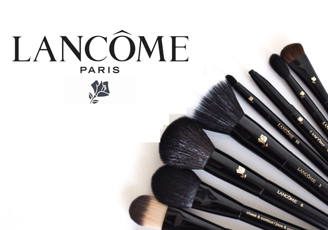اكتشفي أبرز فراشي ماكياج الوجه مع Lancôme!  