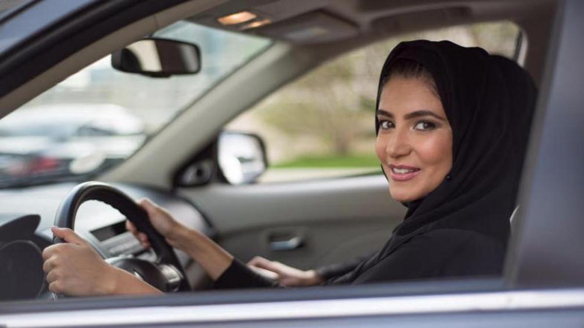 ابرز شروط قيادة المرأة للسيارة في السعودية
