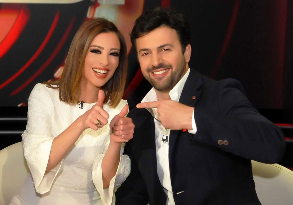 وفاء الكيلاني في أحضان تيم حسن... شاهدي صورتهما الرومنسية التي أشعلت الانترنت!